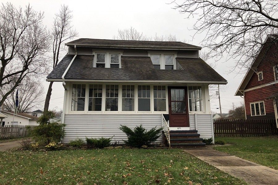 1st image of 671 W Ohio Ave