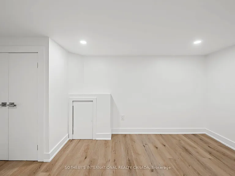 28 Strathgowan Ave #BSMNT — Photo 22