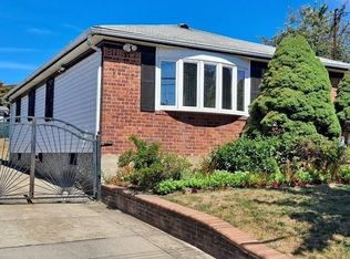 14358 226th St, Springfield Gardens, NY 11413