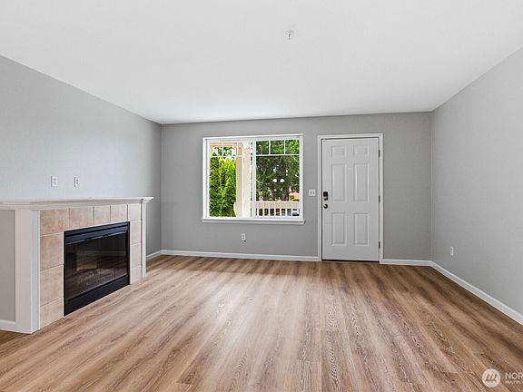 4th image of 1814 I Street NE #202