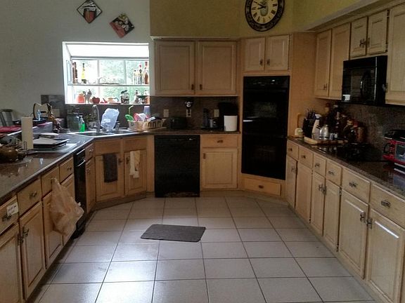 5th image of 24 Magnolia Cir