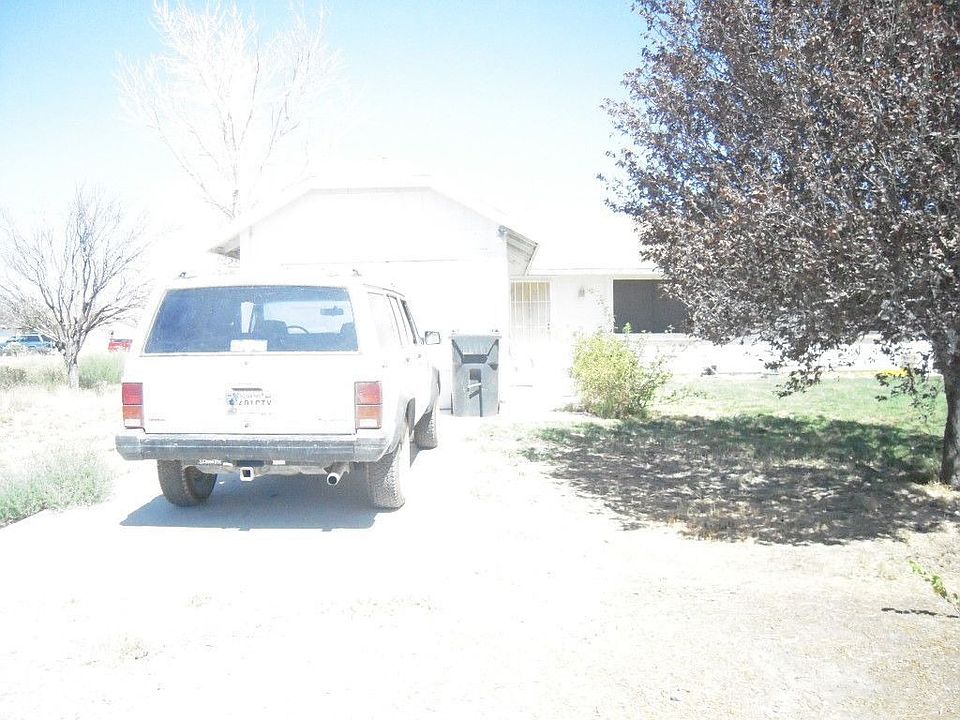 1st image of 1070 E Calvada Blvd