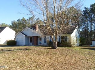 2006 Hunters Ridge Dr, Midway Park, NC 28544