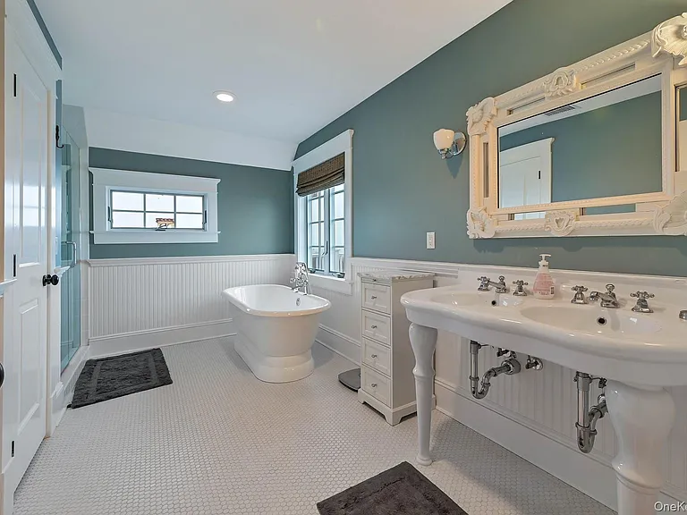 580 Lloyds Ln — Photo 24