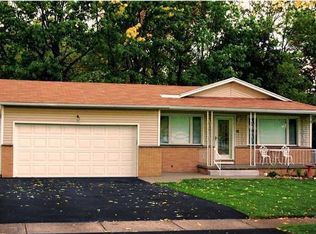 12 Morningstar Dr, Gates, NY 14606