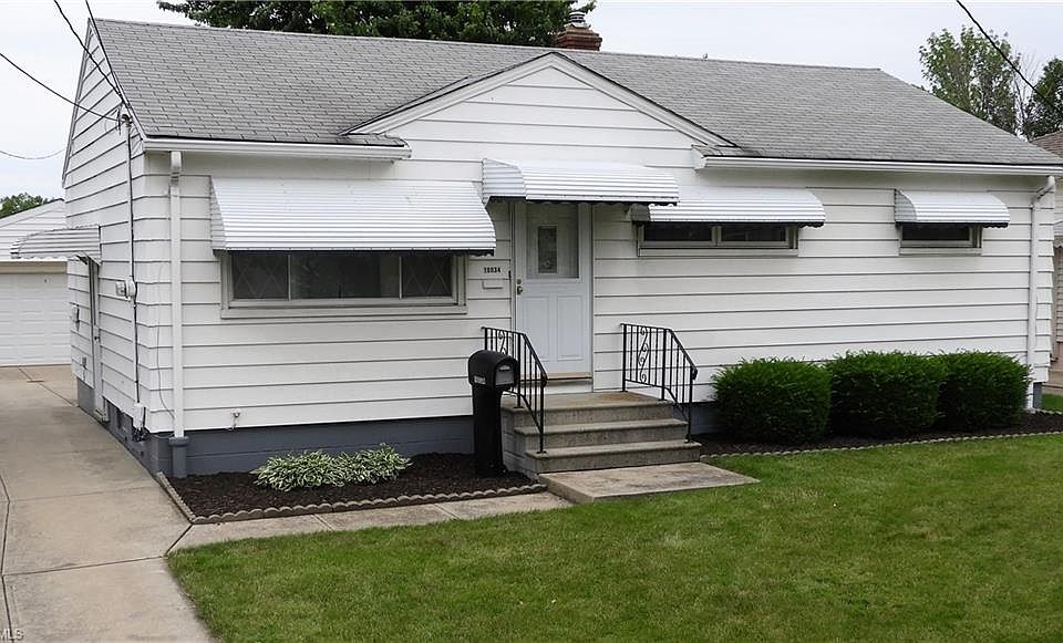 1st image of 16034 Harrison Dr