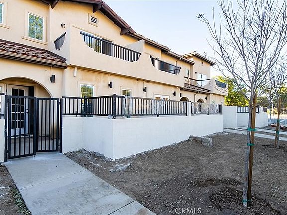 5th image of 5526 E Los Angeles Ave #3