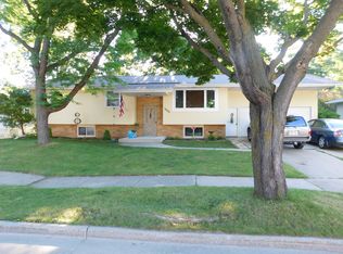 1808 N Linwood Ave, Appleton, WI 54914