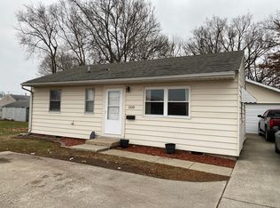 1320 E Grove Ave, Rantoul, IL 61866