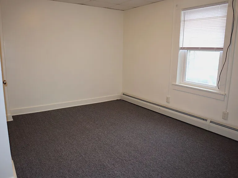 1144 Philadelphia St — Photo 9