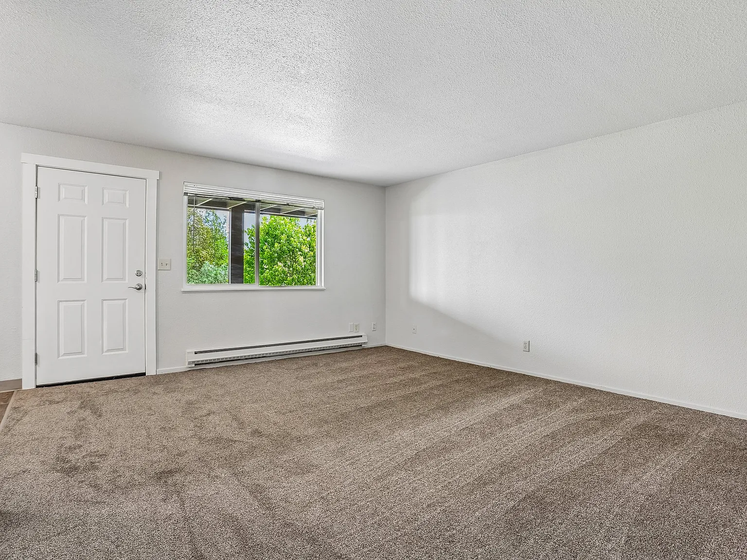 Verandas Apartments — Photo 4