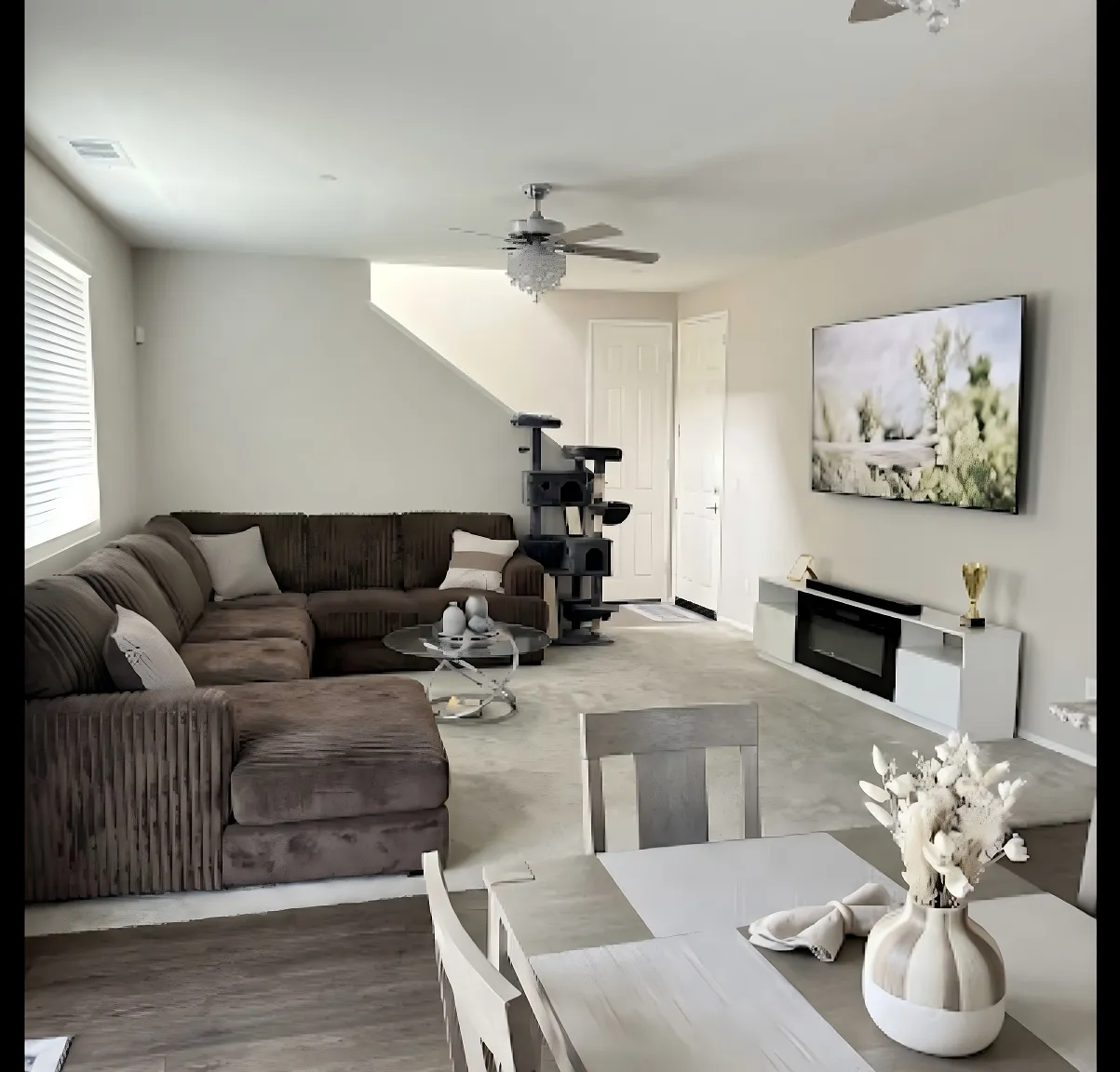 4 bed, 2.5 bath, 1890 sqft, $3,650 — Photo 2