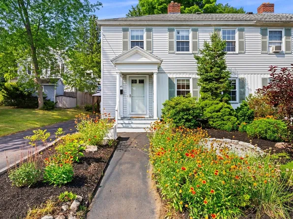 43 Phillips Ct Unit 43, North Andover, MA 01845