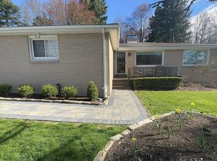 3172 Harts Run Rd, Glenshaw, PA 15116