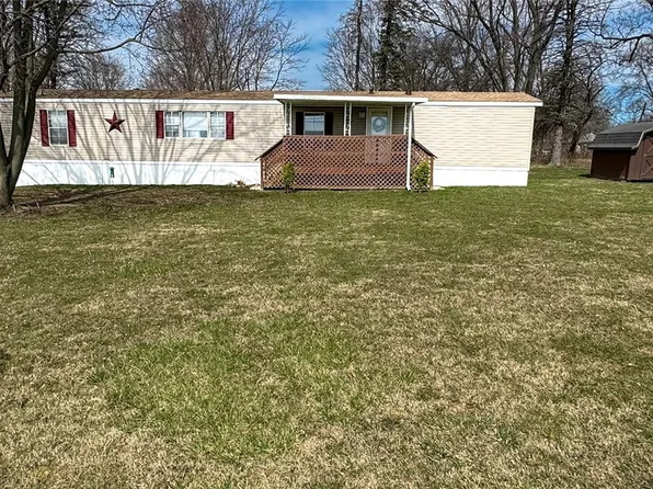 132 Fahrney St #A, Dalton, OH 44618
