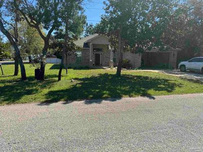8145 Raleigh St, Navarre, FL, 32566