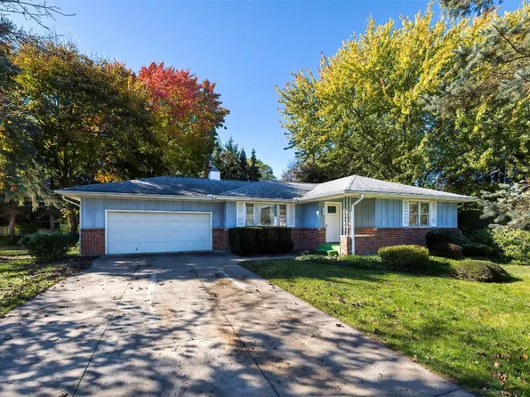 5510 Sebago Dr, Fairview, PA 16415