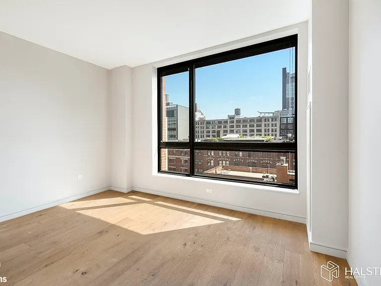 540 W 28th St #9H — Photo 4