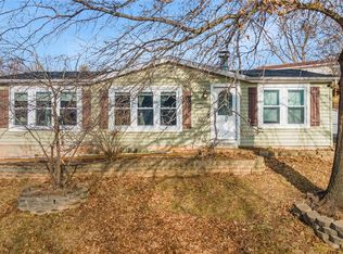 4641 Brennan Woods Dr, High Ridge, MO 63049