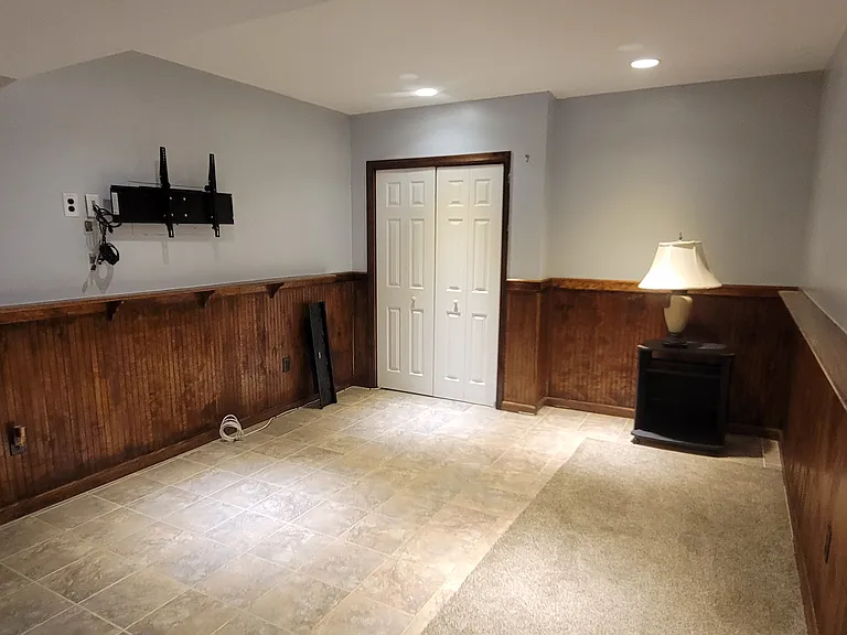 107 Windsor Ct — Photo 13