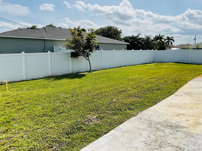 854 SW Paar Dr — Photo 25