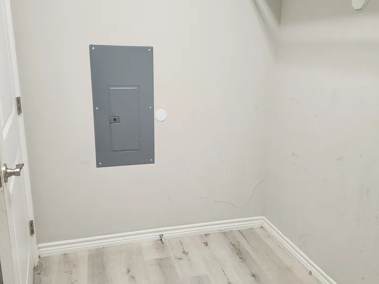 545 Euclid St — Photo 15