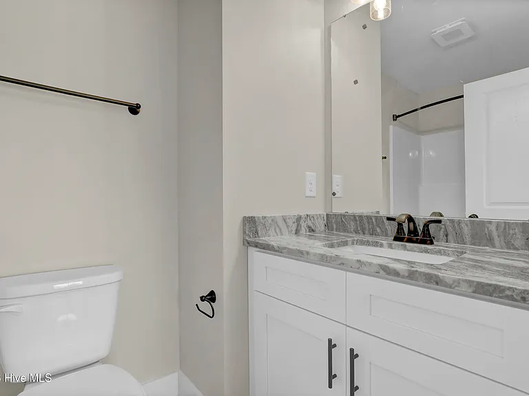 493 Blue Bluff Ln — Photo 26