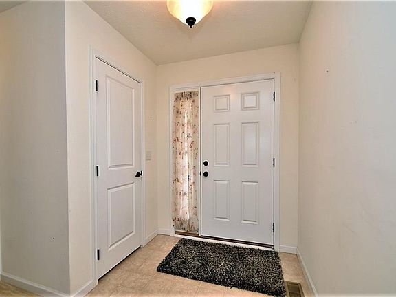 2nd image of 5747 Daniel Dr
