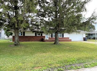 405 W Washington St, Pesotum, IL