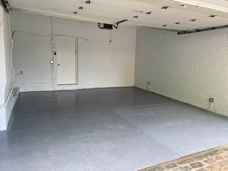 714 Hampton Ave — Photo 19