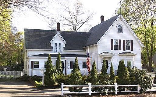 1st image of 20 Beaver St