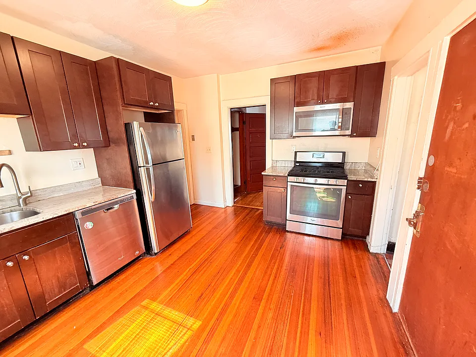 333 Alewife Brook Pkwy #2R