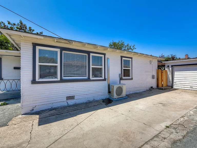 6830 Tower St — Photo 23