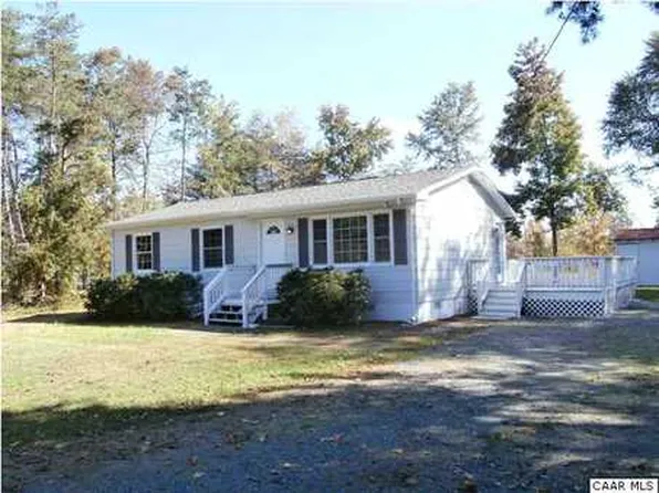 1138 Hollands Rd, Palmyra, VA 22963