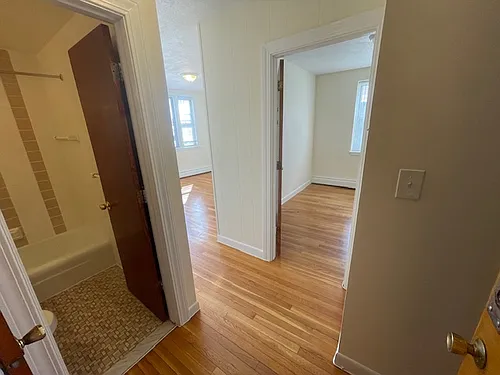 162 N Beacon St #11 Photo 1