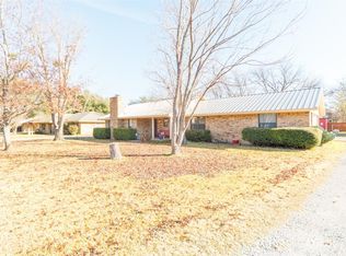 2803 Murvil St, Decatur, TX 76234