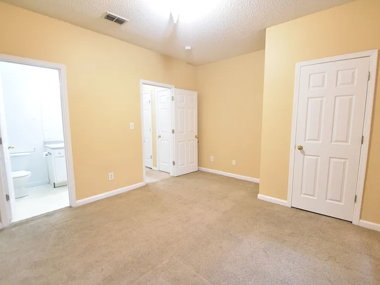 1202 Walden Park Dr — Photo 11