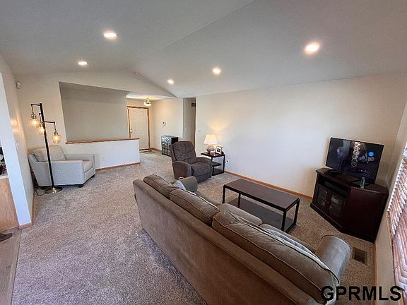 5th image of 7225 Helen Witt Dr