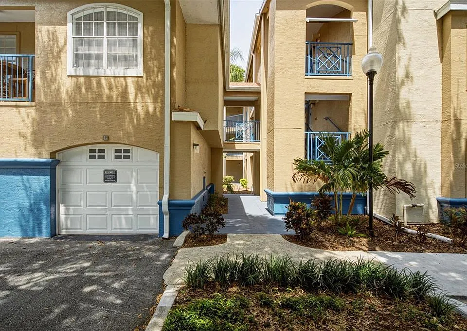 7250 Westpointe Blvd #1034