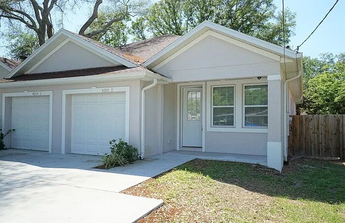 3 bed, 2.0 bath, 1293 sqft, $2,195 — Photo 1