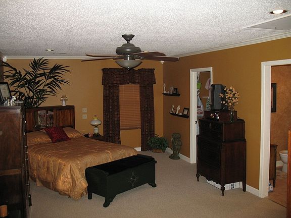 22X20 MASTER BEDROOM