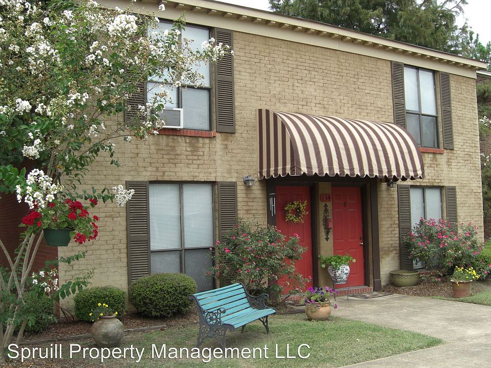 1st image of 134 Park Cir #A