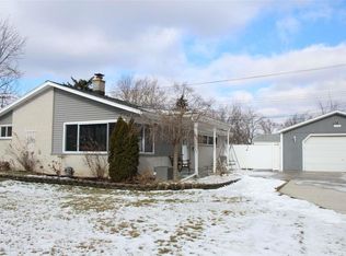 22745 Katzman St, Clinton Township, MI