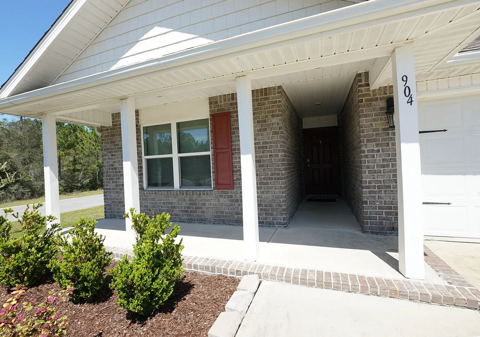 Central Crestview Location — Photo 4