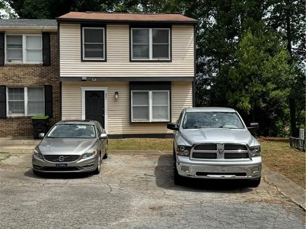1967 Hamilton Pl SE, Marietta, GA 30067