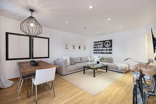Rented by Bold New York | media 15