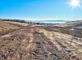 E Norman Rd, Yakima, WA 98901