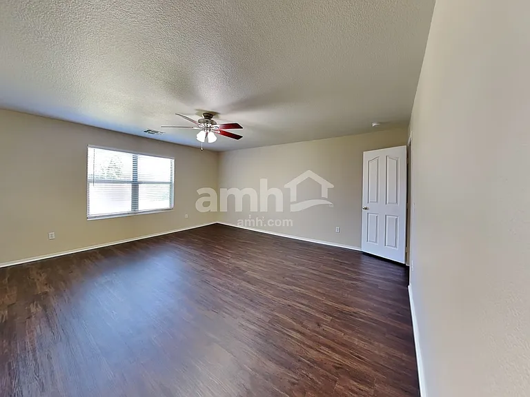 2464 E Westchester Dr — Photo 10