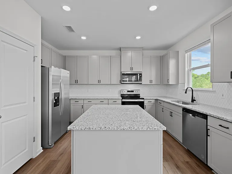 1349 Underbrush Dr — Photo 9