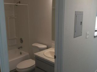 922 S 3rd St APT 13, Renton, WA 98057